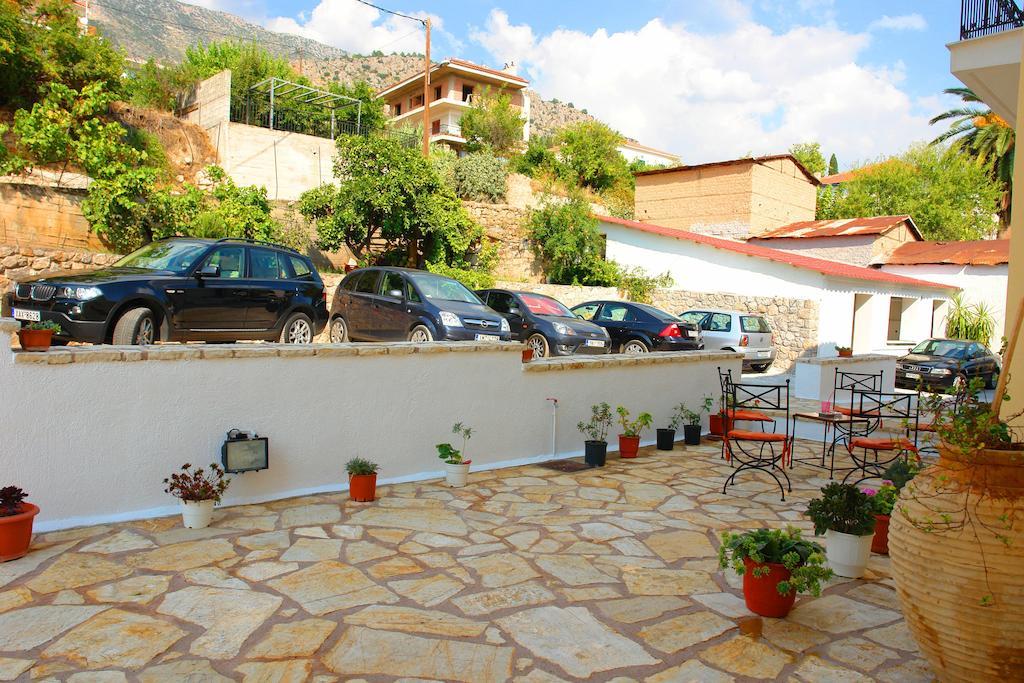Hotel Xenonas Chrisso Delfos Exterior foto