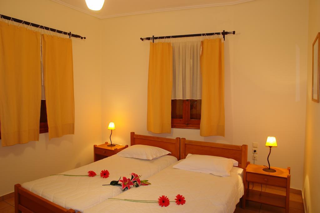 Hotel Xenonas Chrisso Delfos Habitación foto