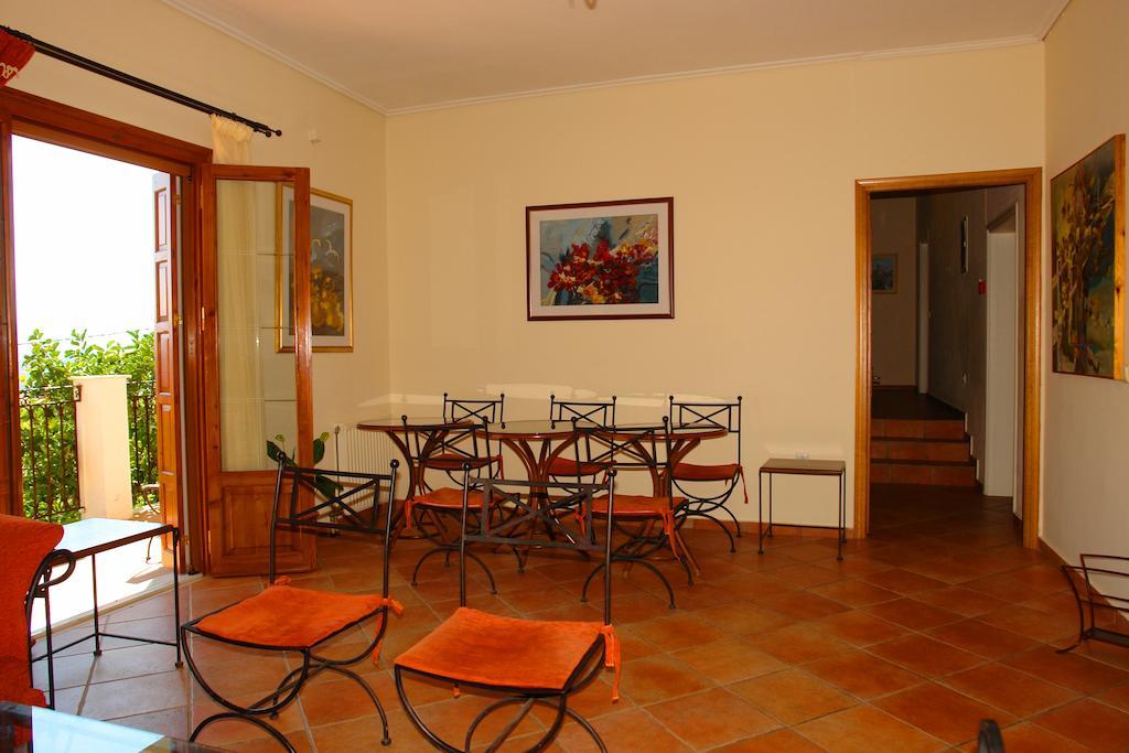 Hotel Xenonas Chrisso Delfos Exterior foto