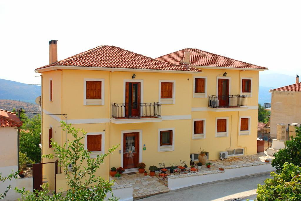 Hotel Xenonas Chrisso Delfos Exterior foto